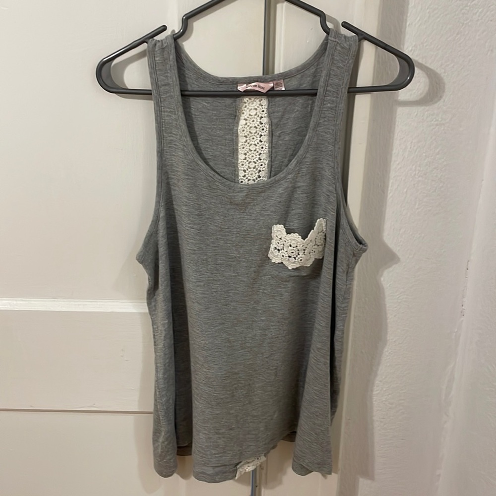 EUC La Vie En Rose Beautiful Crochet Back Tank Top